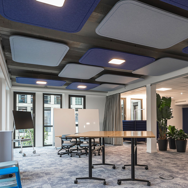 现代设计条形吊挂吸音板(健身房专用) 现代设计条形吊挂吸音板(健身房专用)